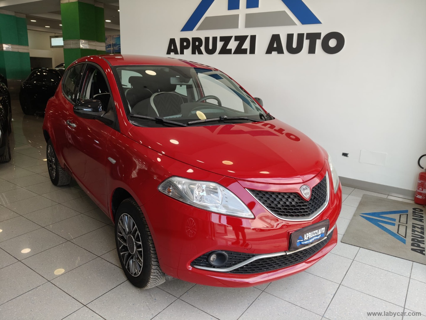 LANCIA Ypsilon