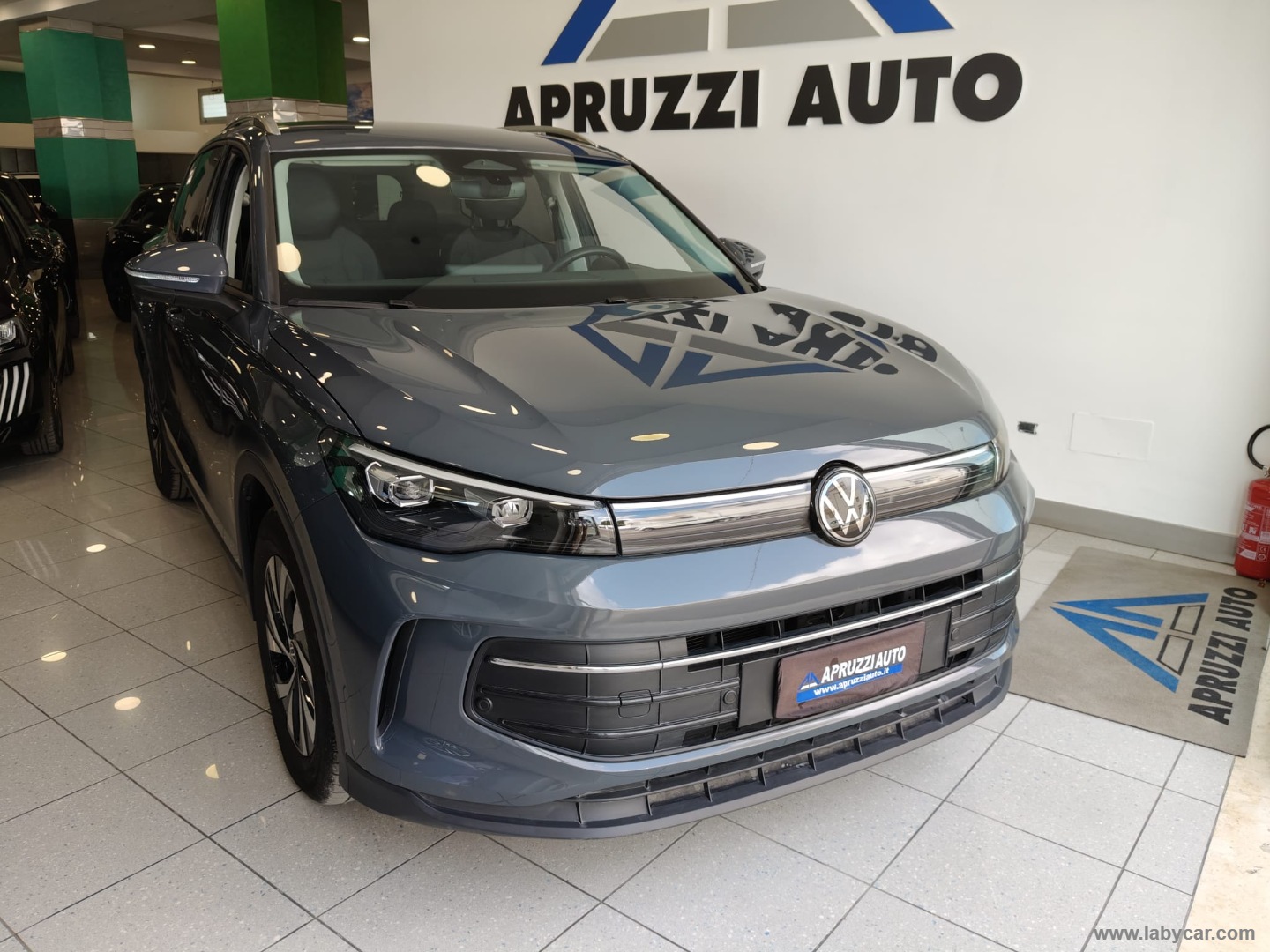 VOLKSWAGEN Tiguan 2.0 TDI 150 CV DSG Life                                                        