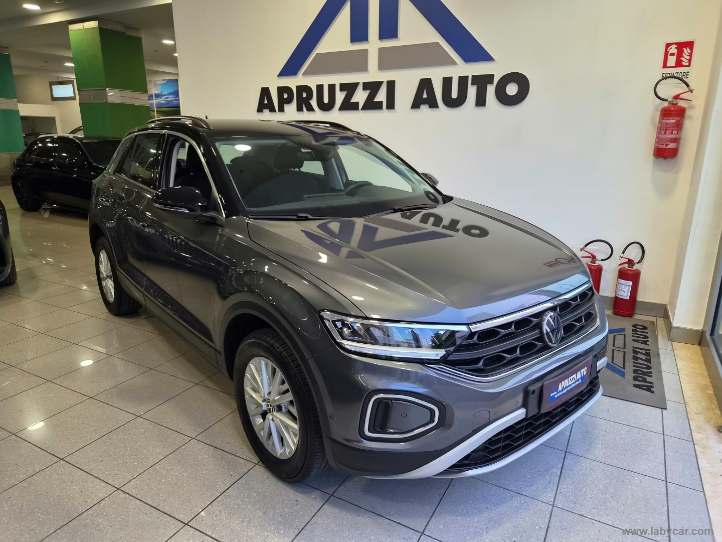 VOLKSWAGEN T-Roc 1.0 TSI Life                                                        