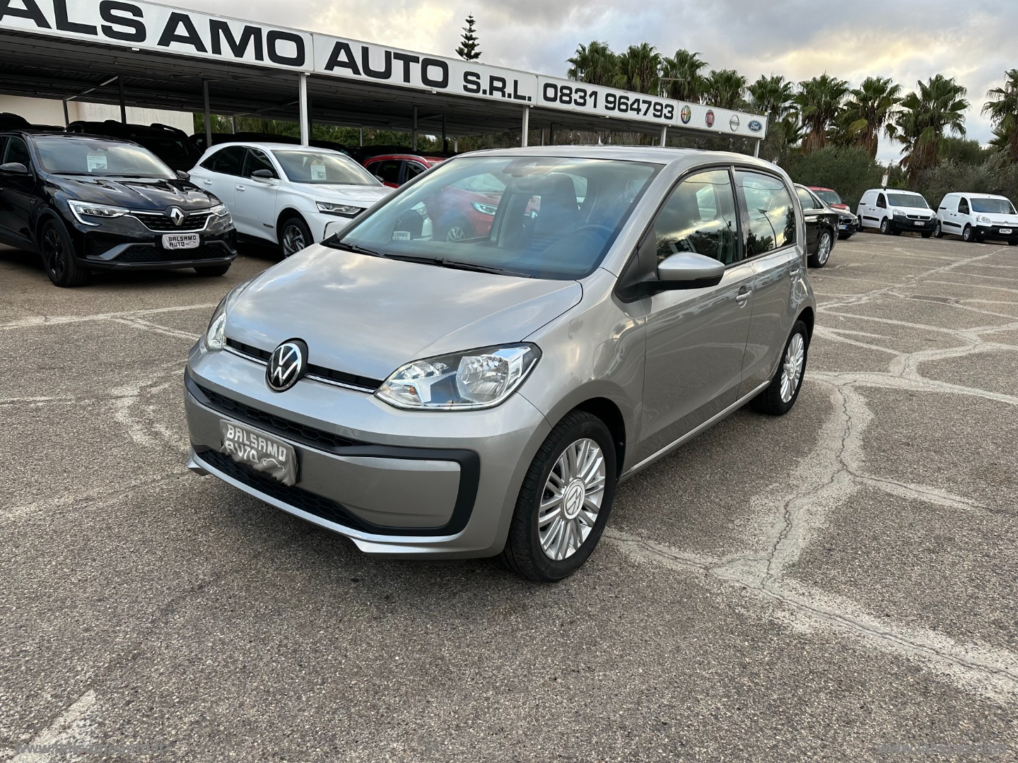 VOLKSWAGEN up!