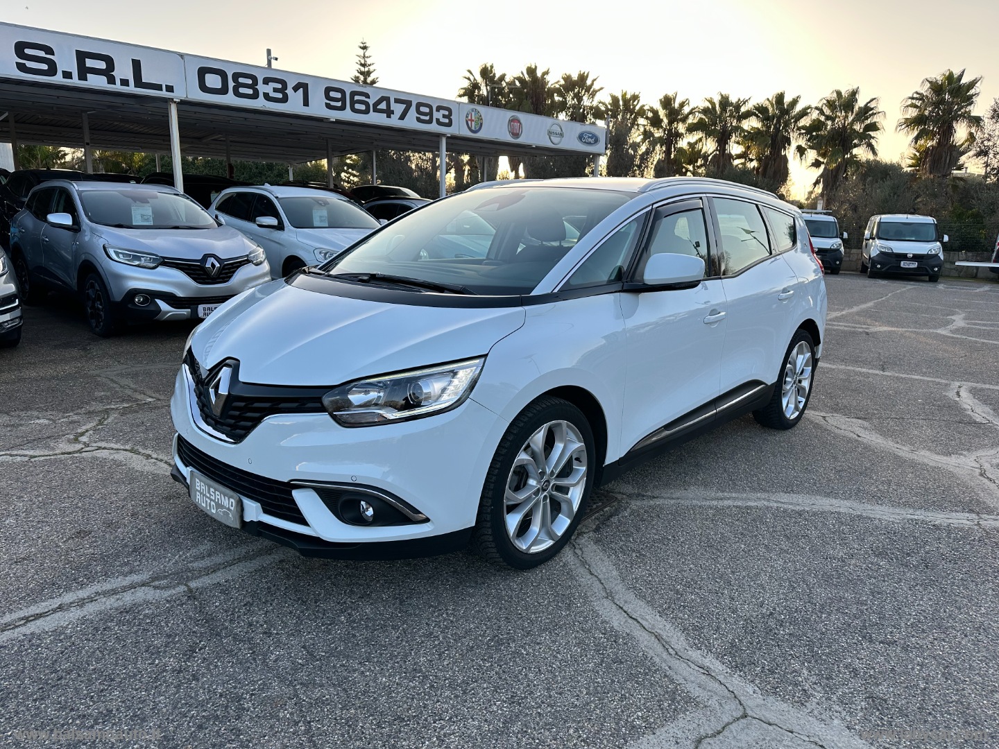 RENAULT Grand Scénic