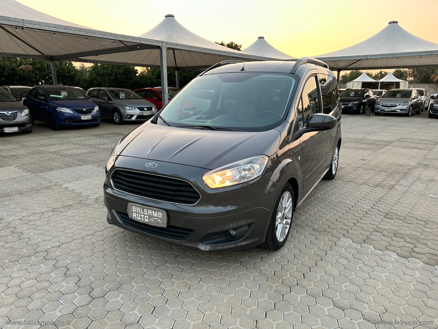 FORD Tourneo Courier