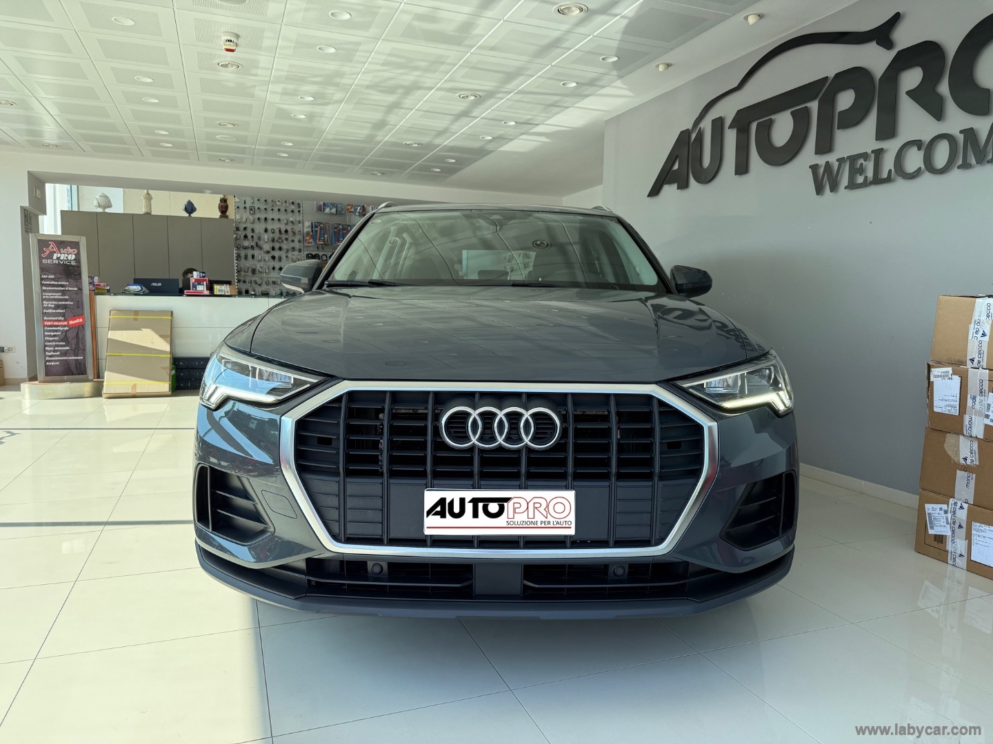 AUDI Q3