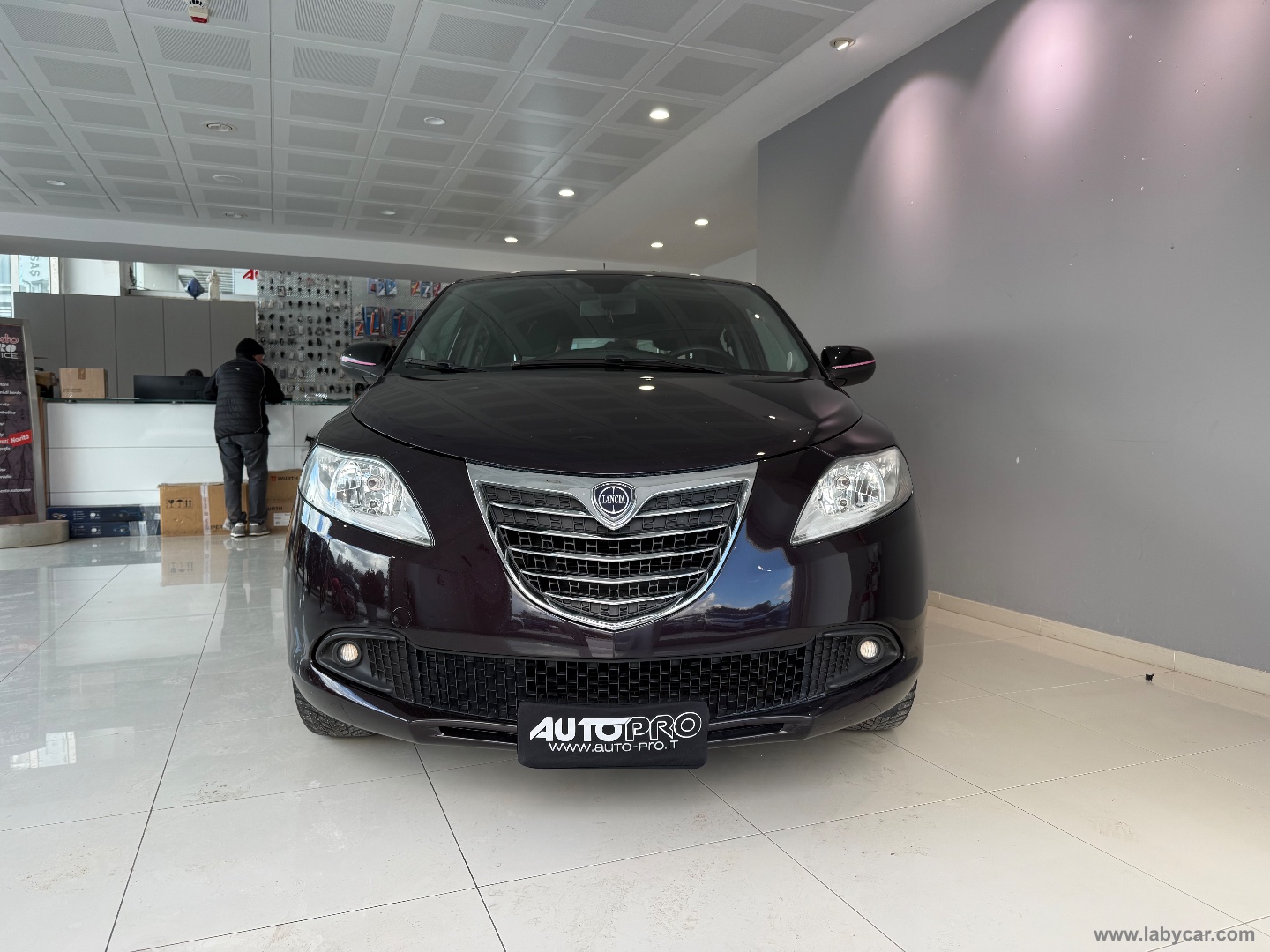 LANCIA Ypsilon