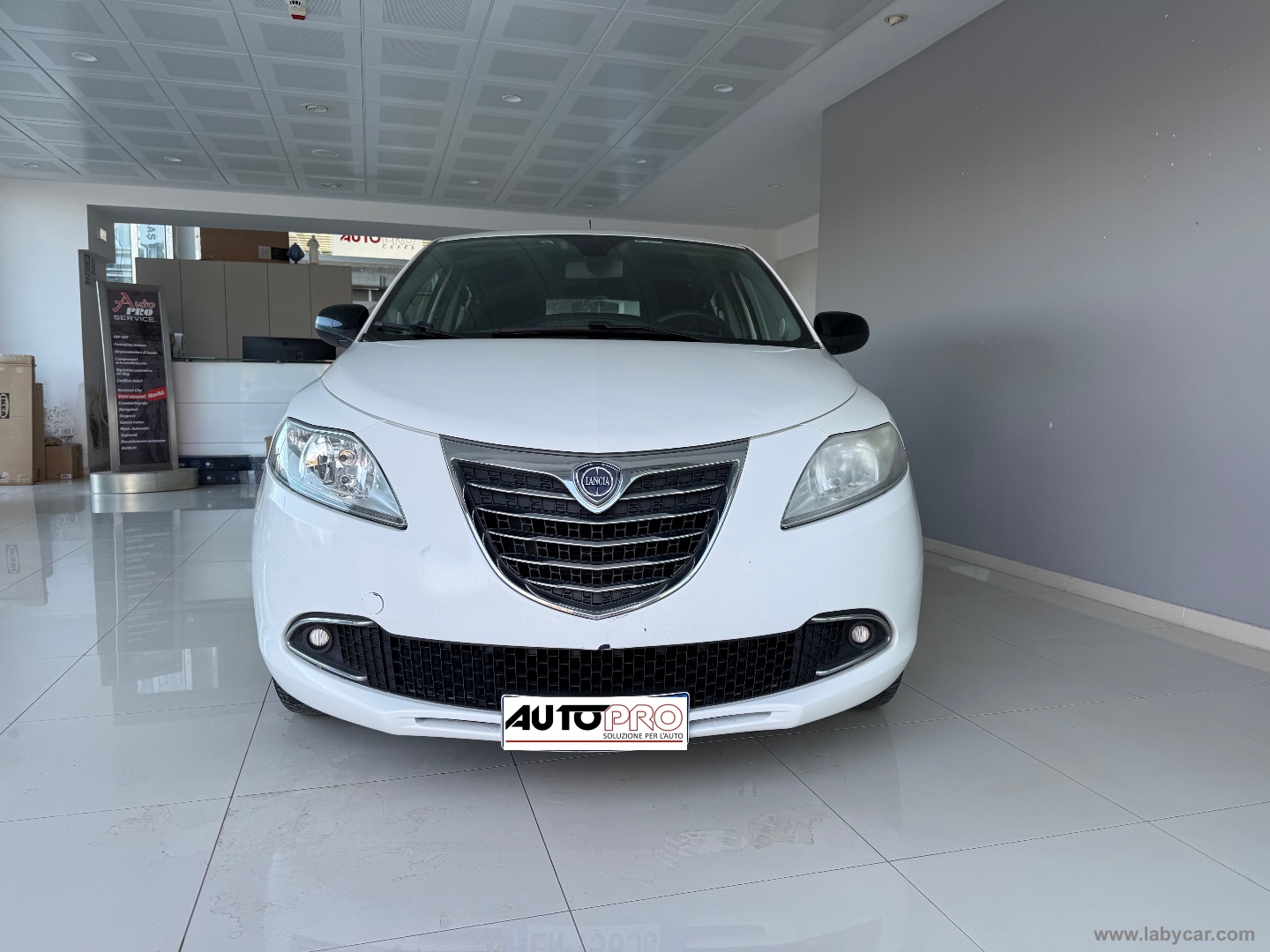 LANCIA Ypsilon