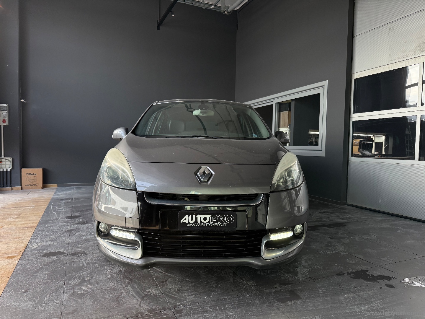 Scénic XMod 1.5 dCi 110 CV S&S Live                                                        