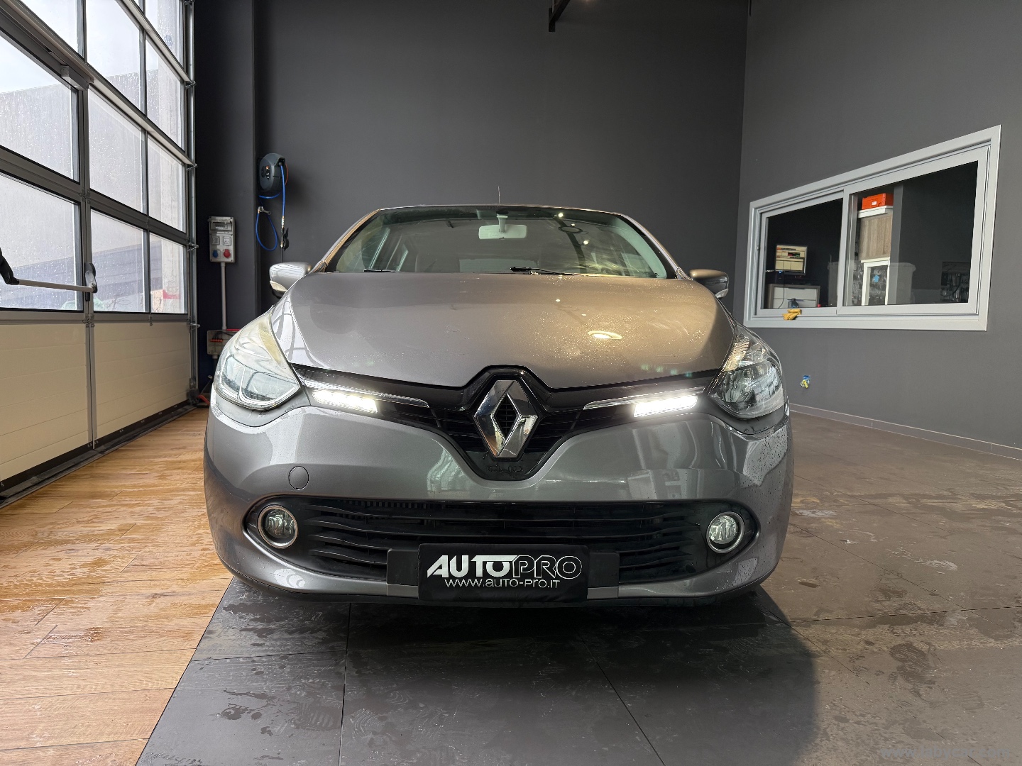 Clio 1.5 dCi 8V 75 CV 5p. Wave                                                        