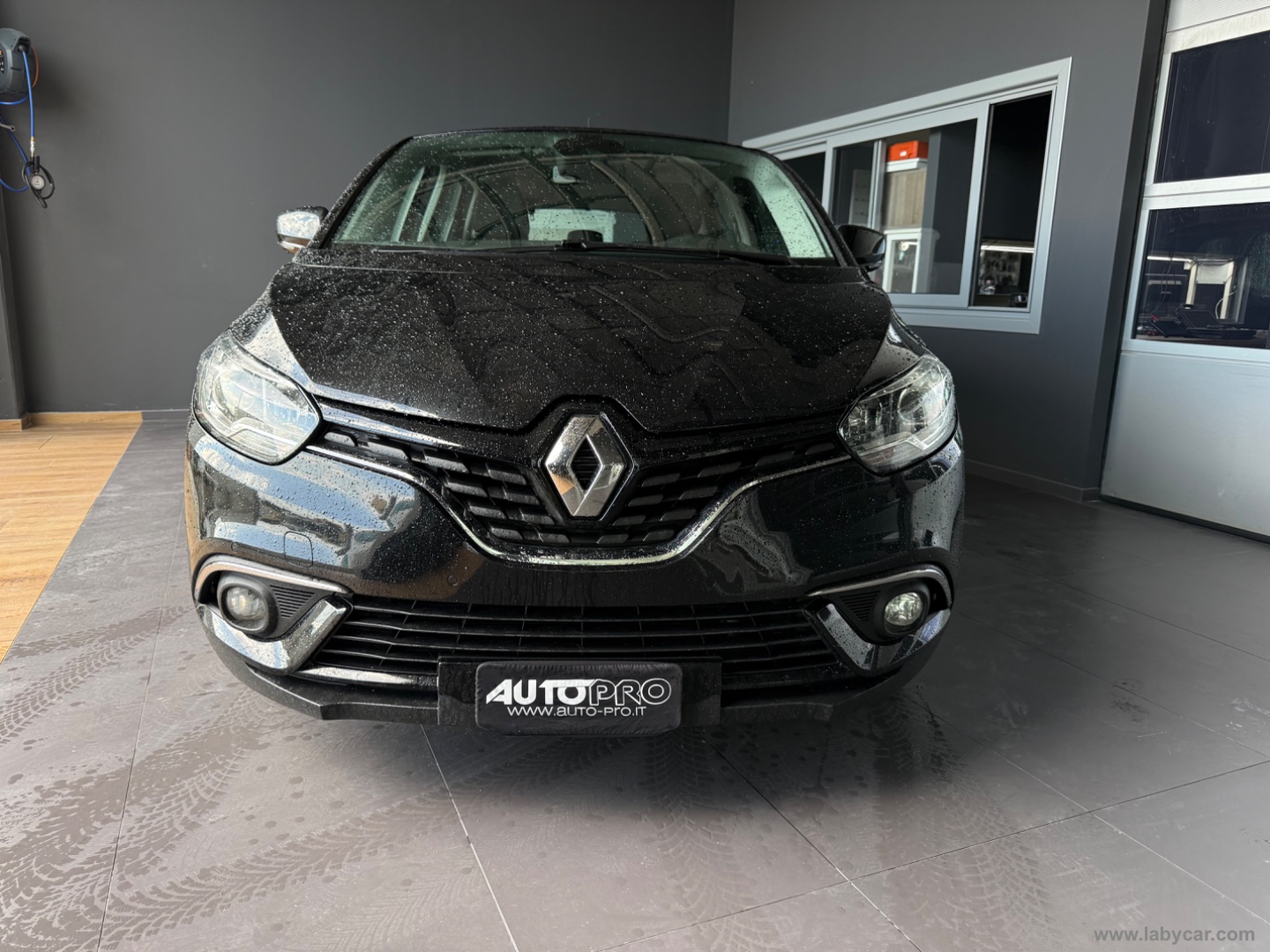 RENAULT Scénic
