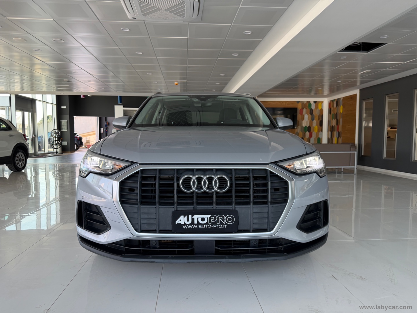 Q3 35 TDI S tronic Business                                                        