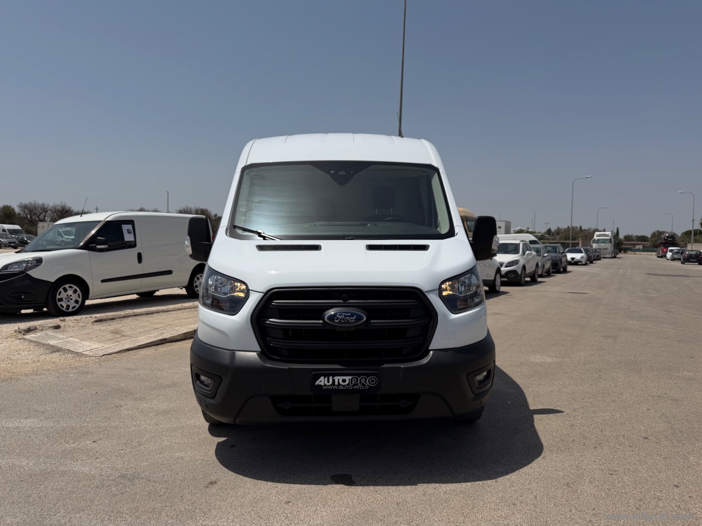 FORD Tran.Cust.340 2.0EcoB.130 PC F.Titan.                                                        