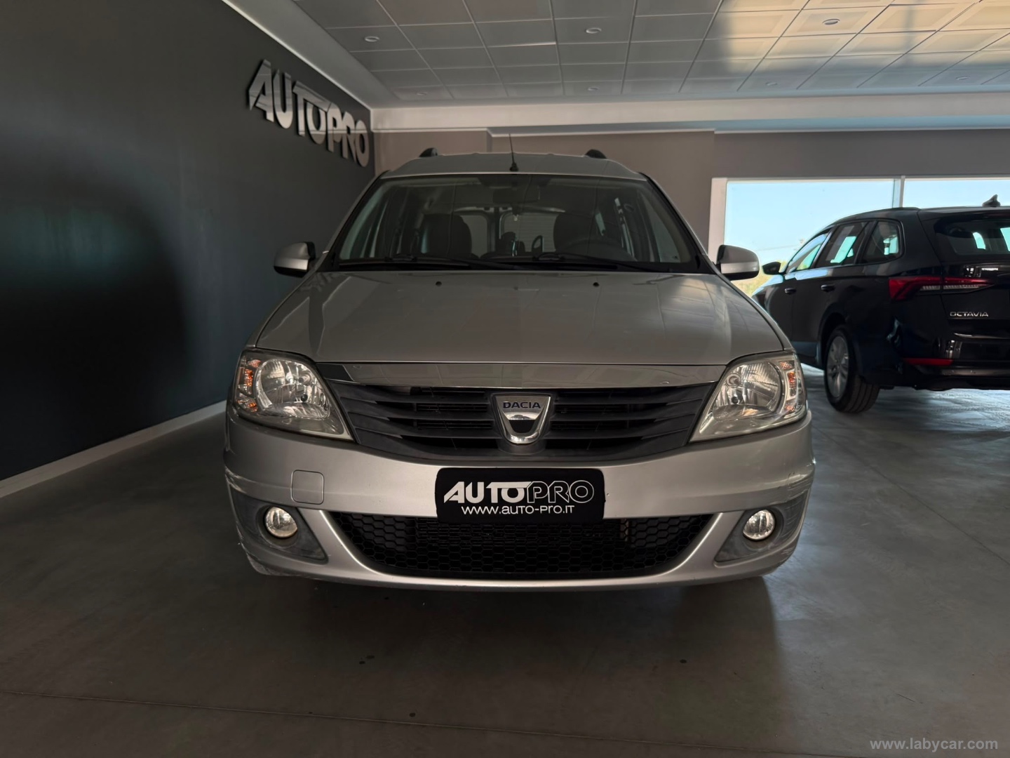 DACIA Logan