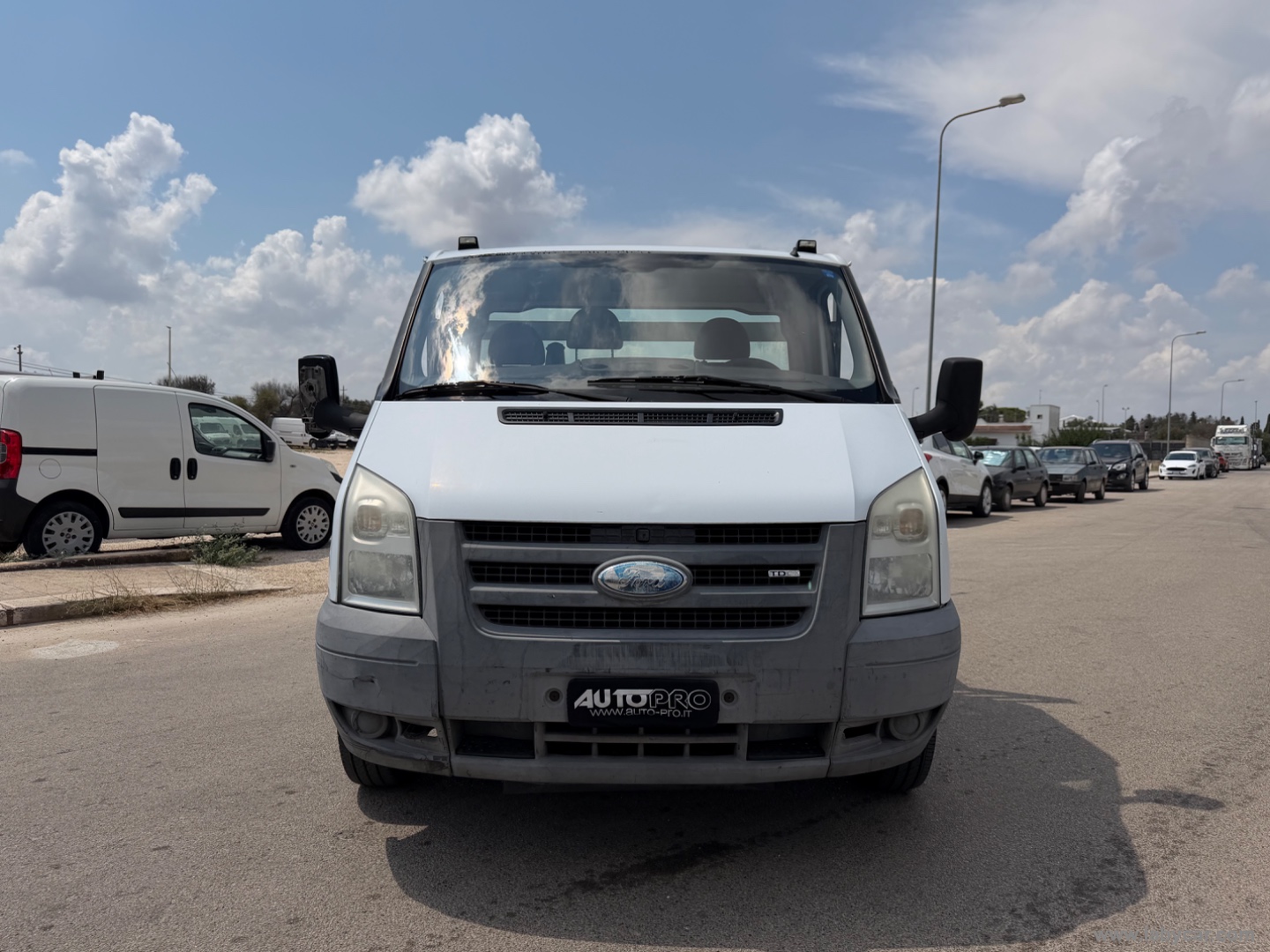 FORD Transit 350M 2.4 TDCi/100 PM-RG Cabinato                                                        