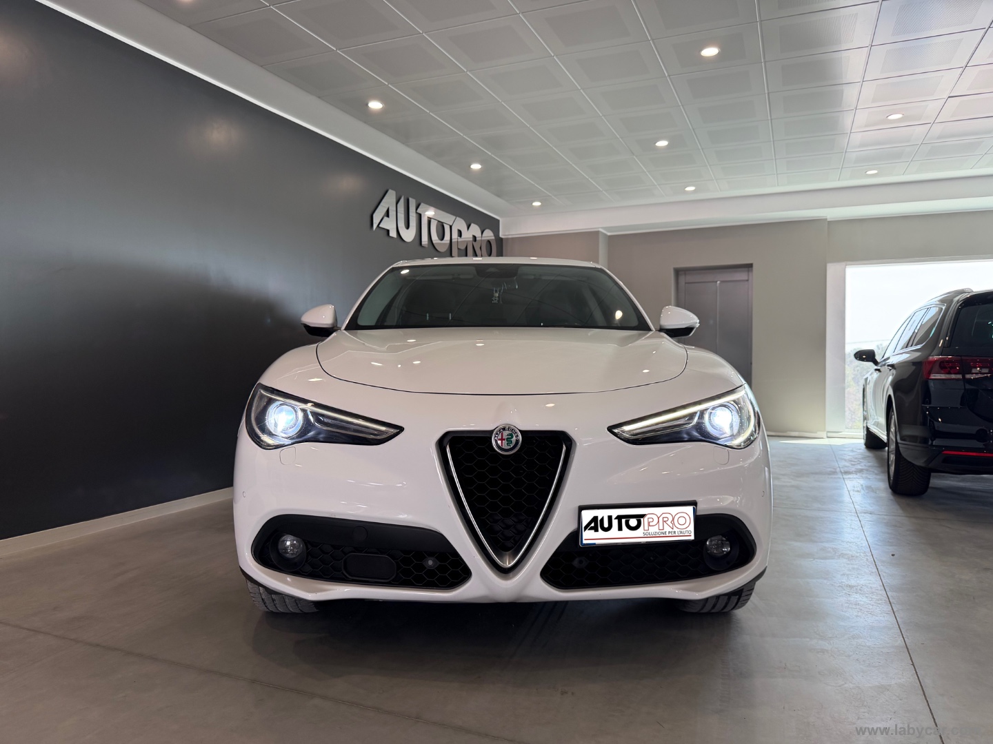 Stelvio 2.2 T.diesel 210 CV AT8 Q4 Super                                                        