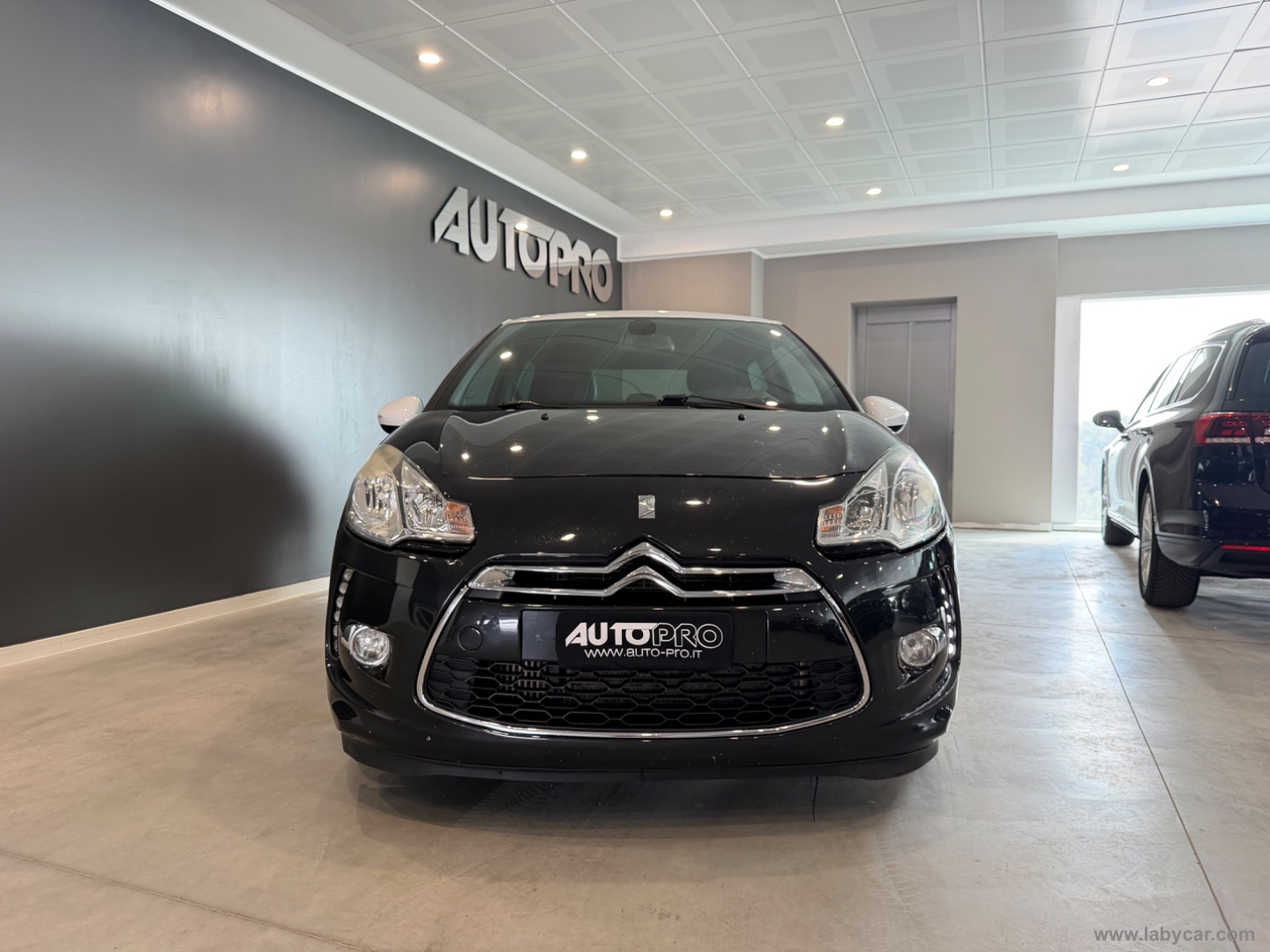 DS AUTOMOBILES DS 3 1.6 HDi 90 So Chic                                                        