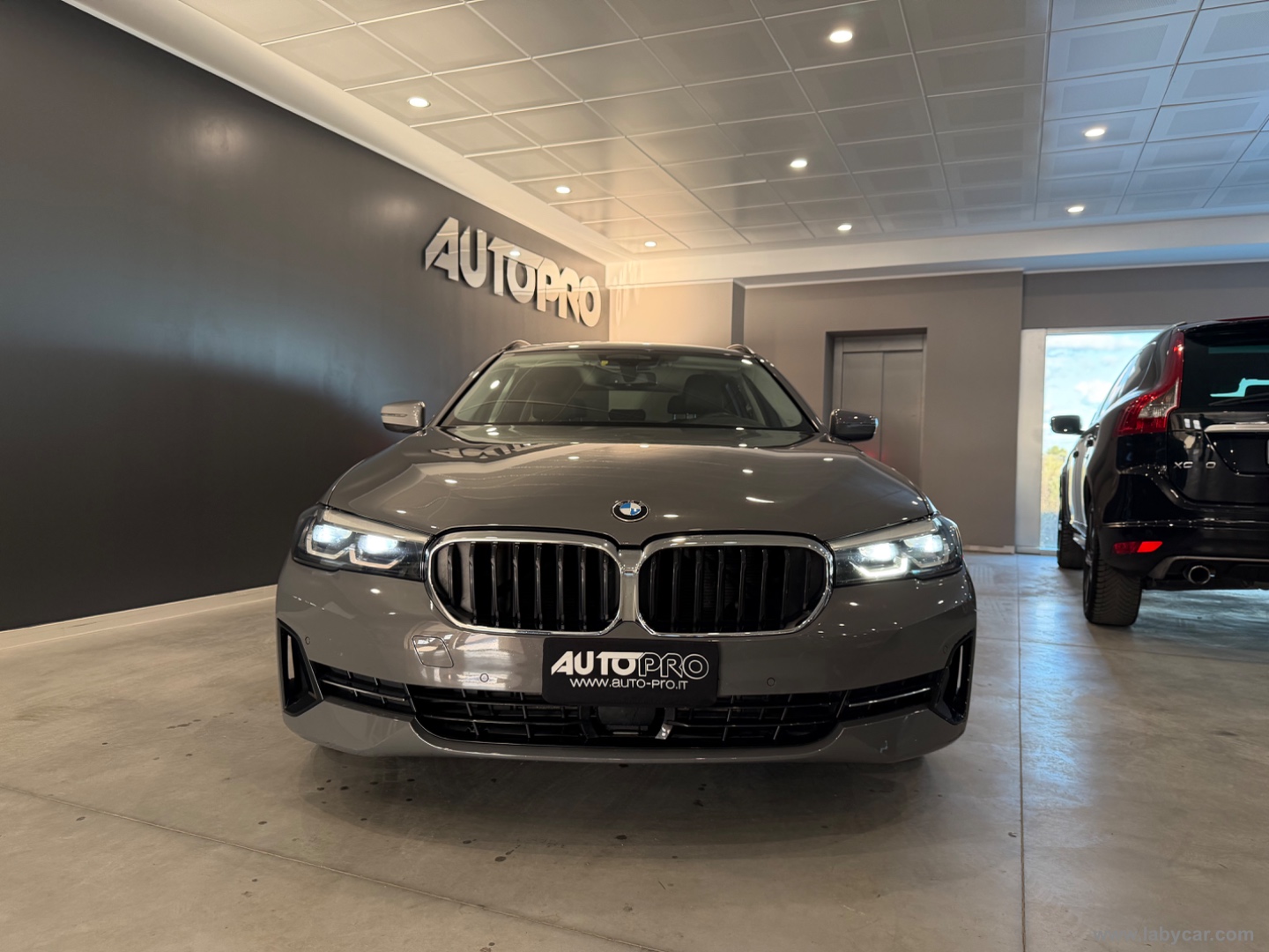 BMW 520d 48V xDrive Touring Luxury                                                        