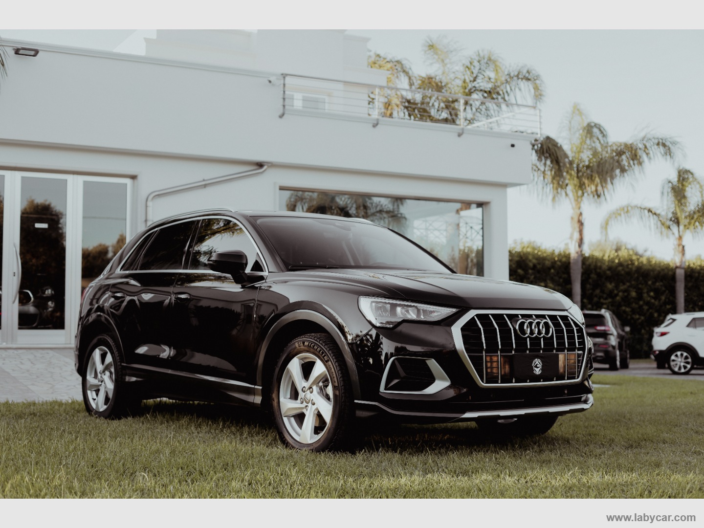 Q3 35 TDI S tronic Business Advanced                                                        