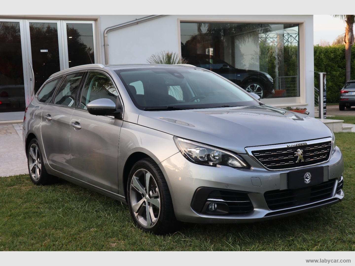 308 BlueHDi 130 S&S SW Allure                                                        