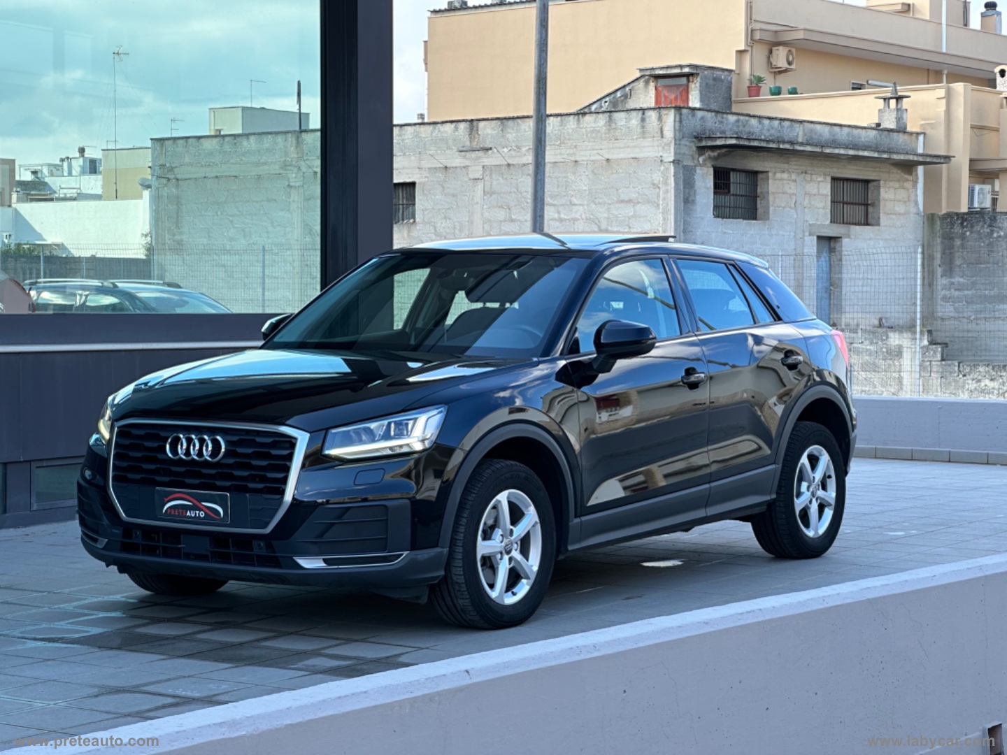 Q2 1.6 TDI S tronic Business                                                        