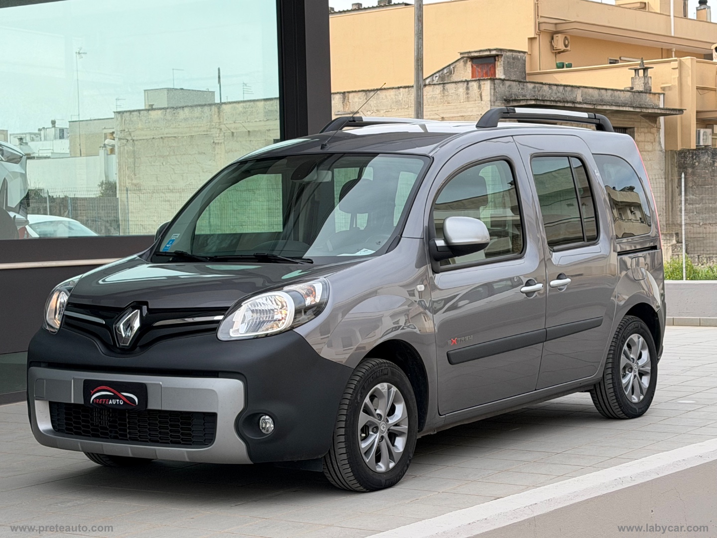 RENAULT Kangoo