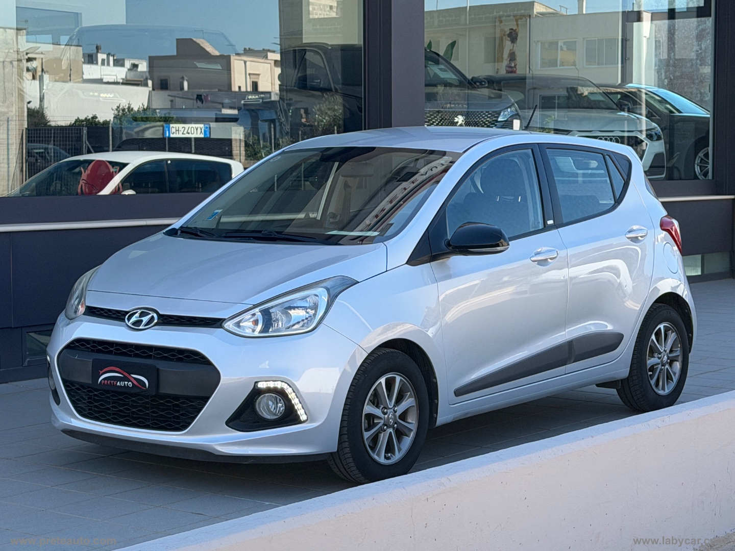 HYUNDAI