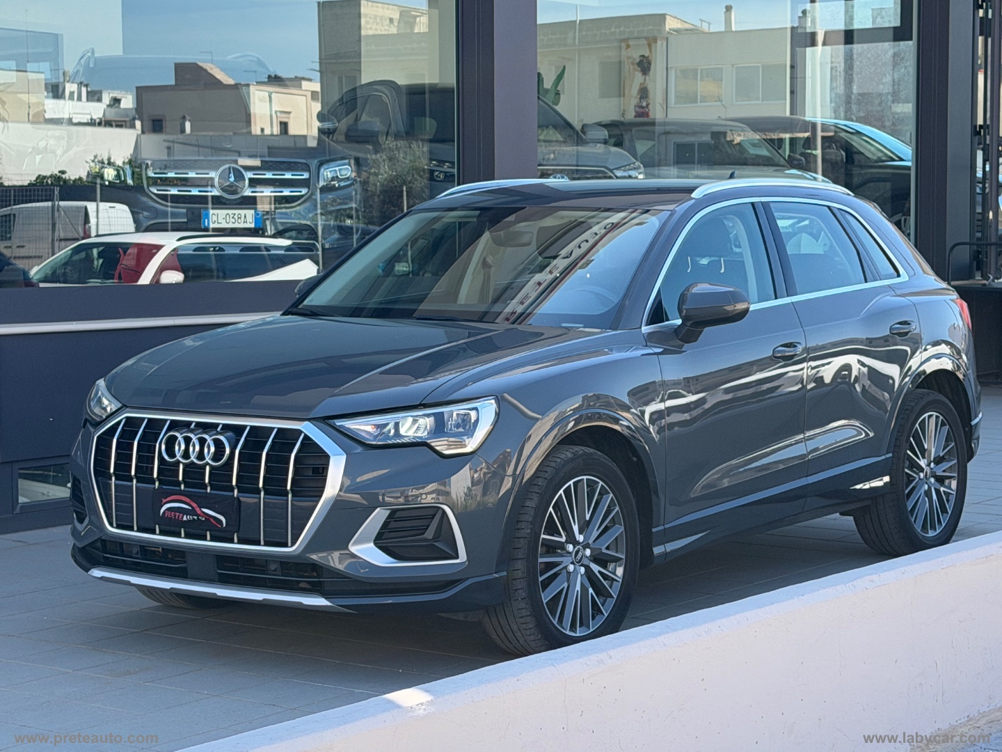 AUDI