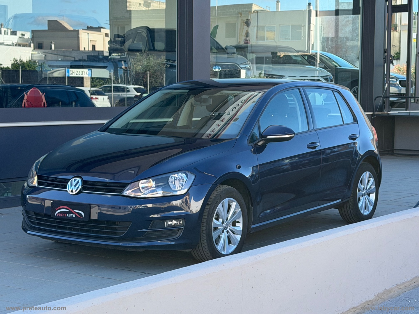 VOLKSWAGEN