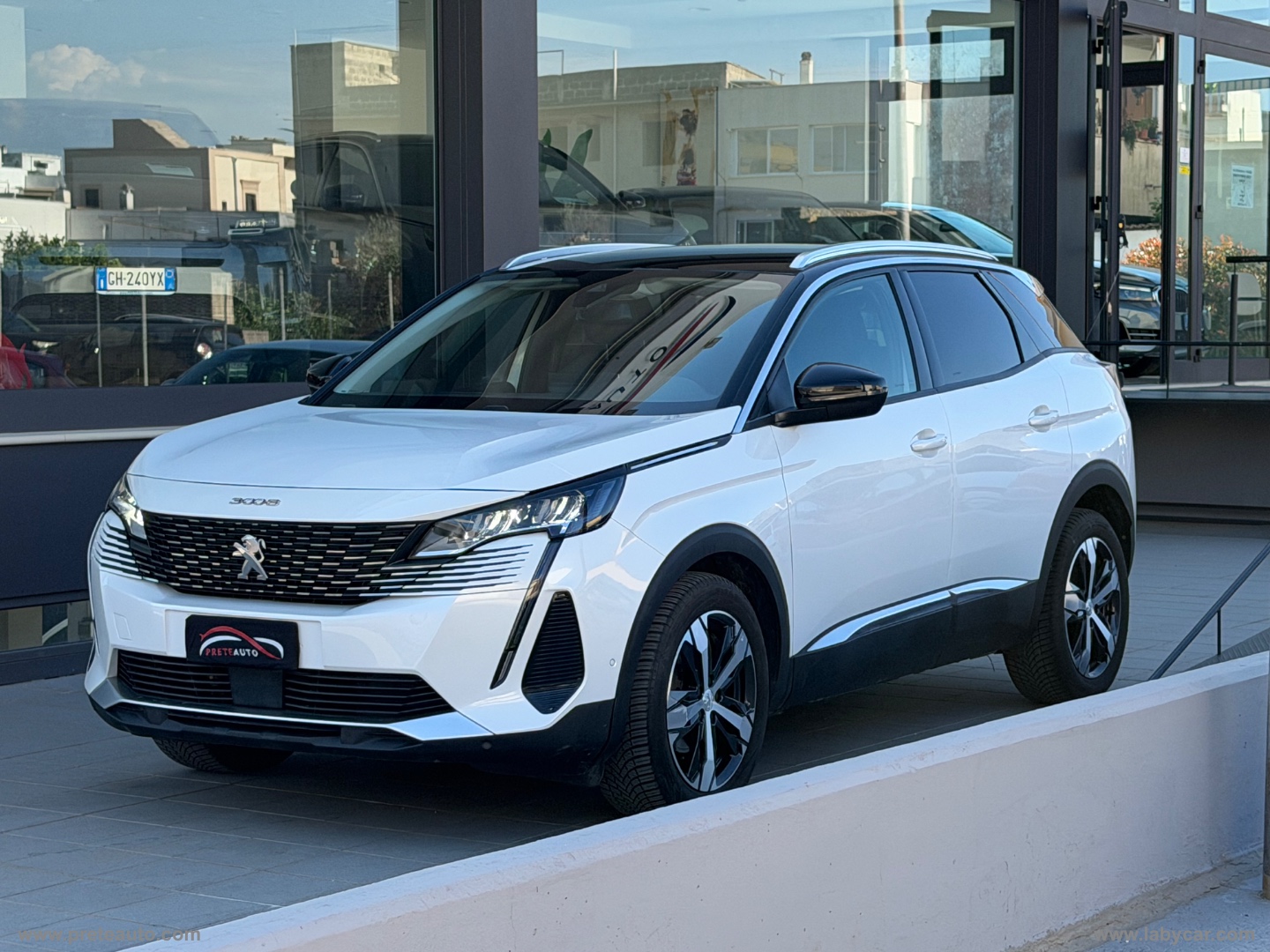 PEUGEOT