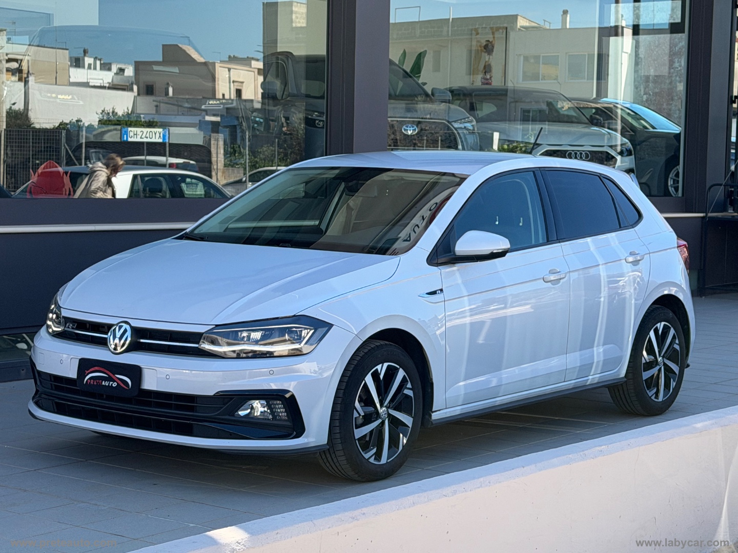 VOLKSWAGEN