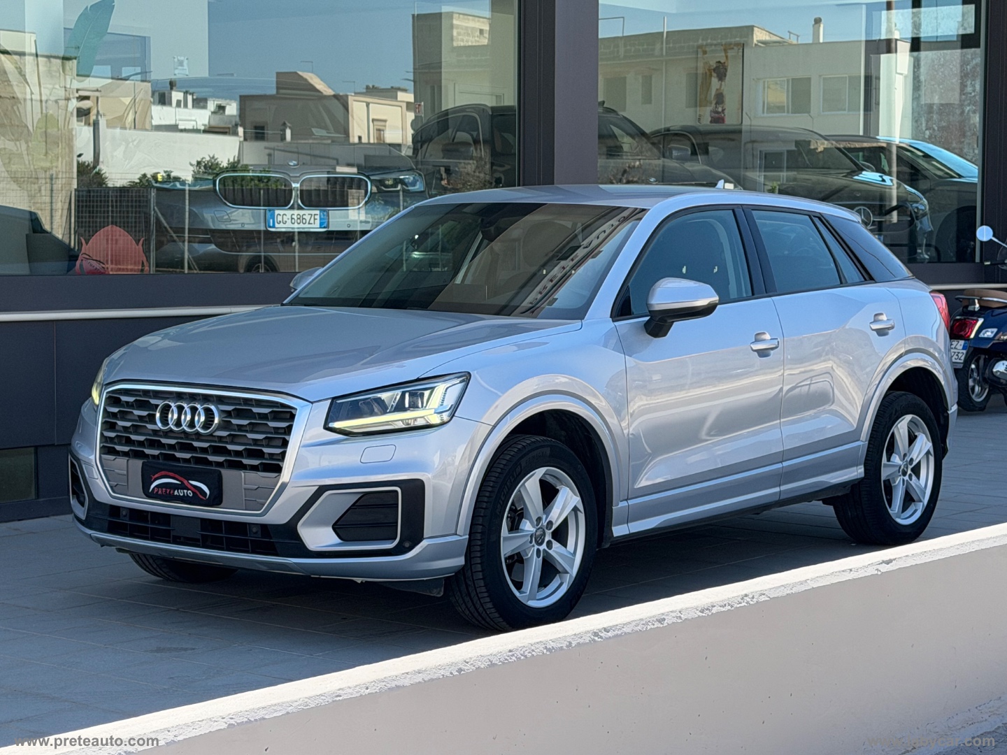 AUDI Q2