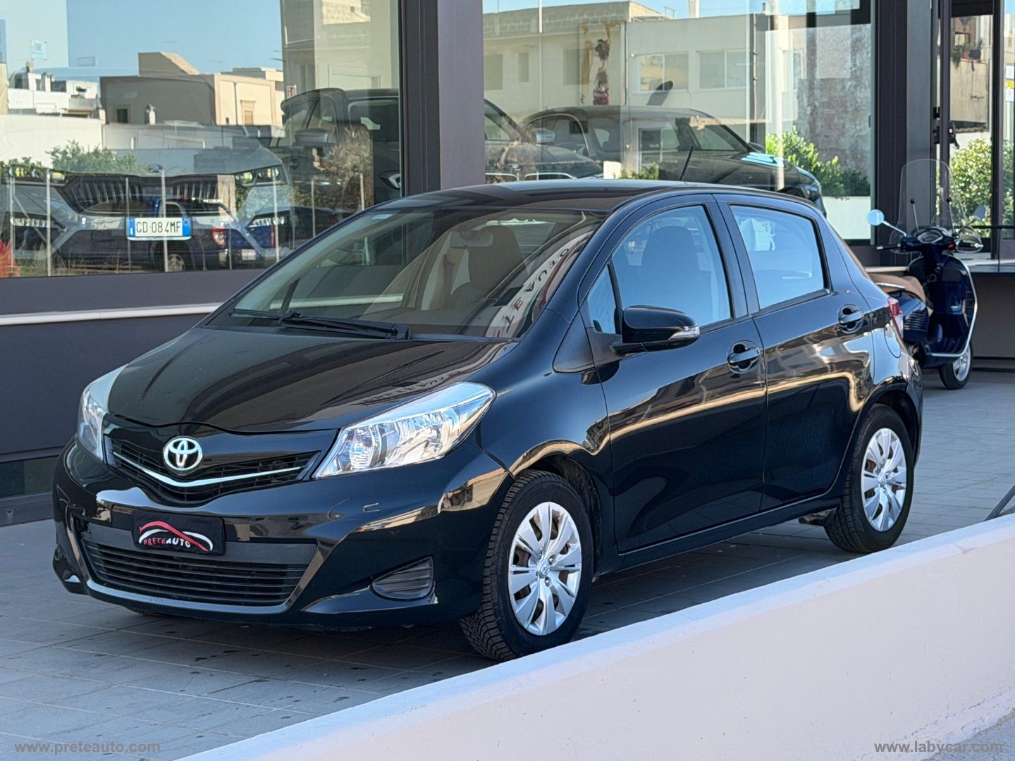 Yaris 1.0 5p. Lounge                                                        