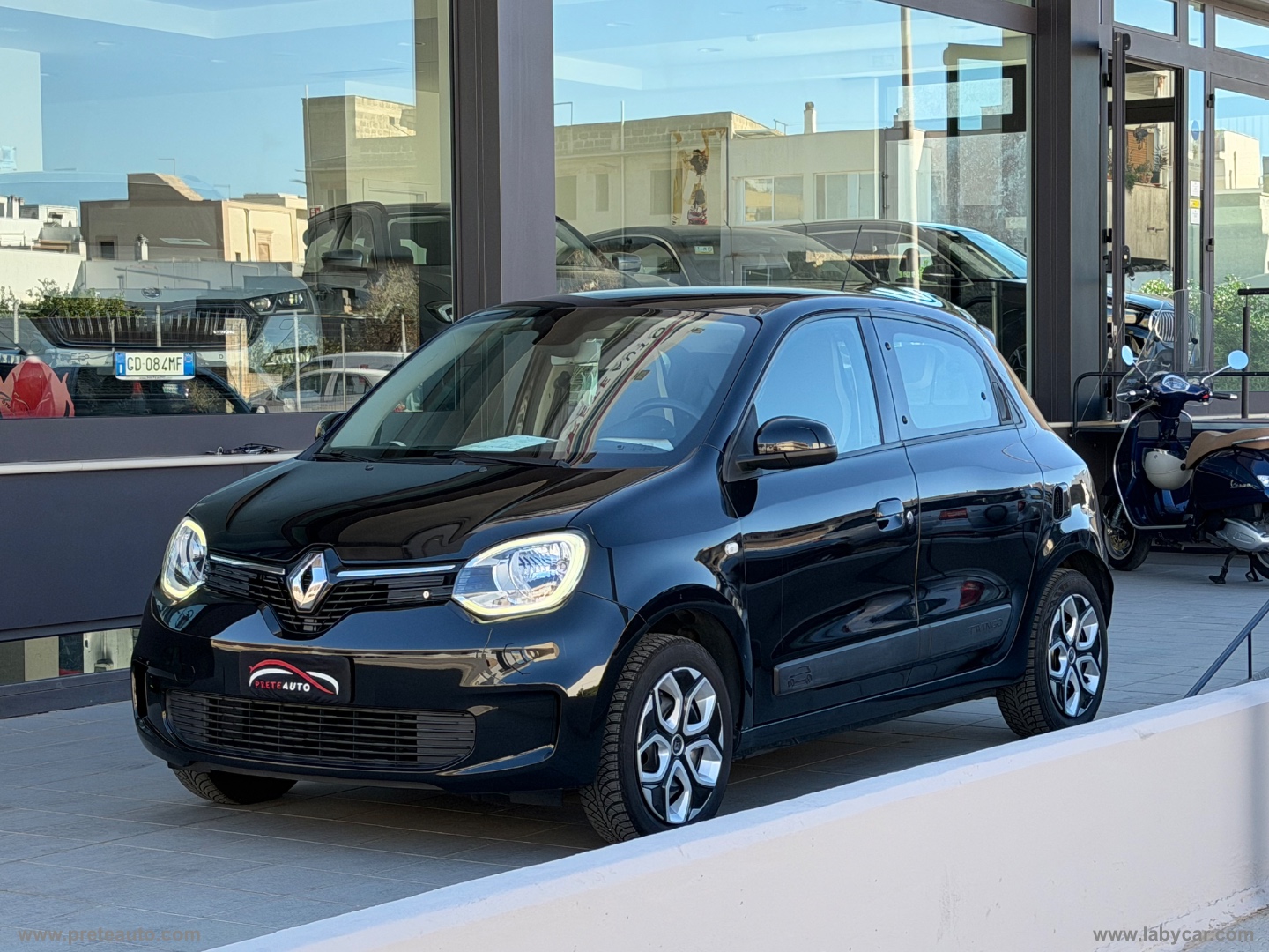 RENAULT Twingo