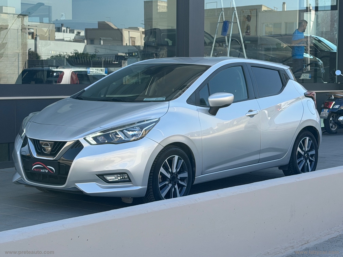 NISSAN