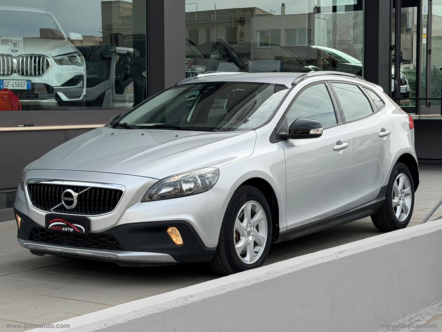 VOLVO