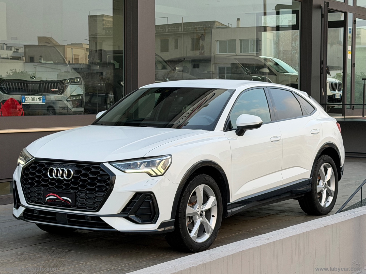 AUDI