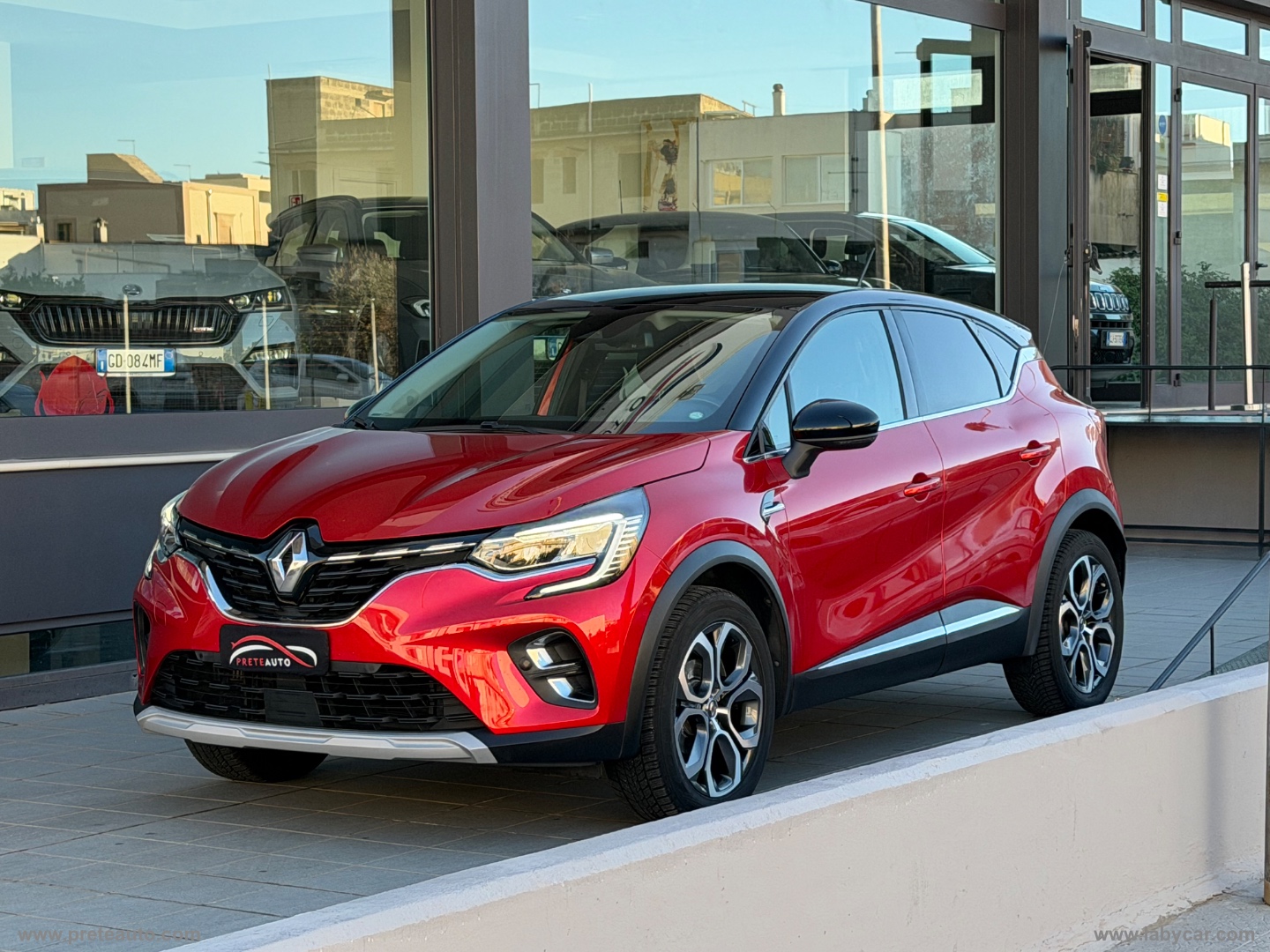 RENAULT