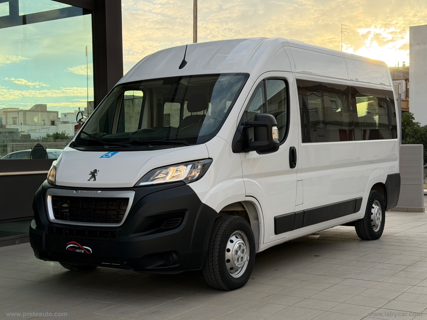 PEUGEOT 