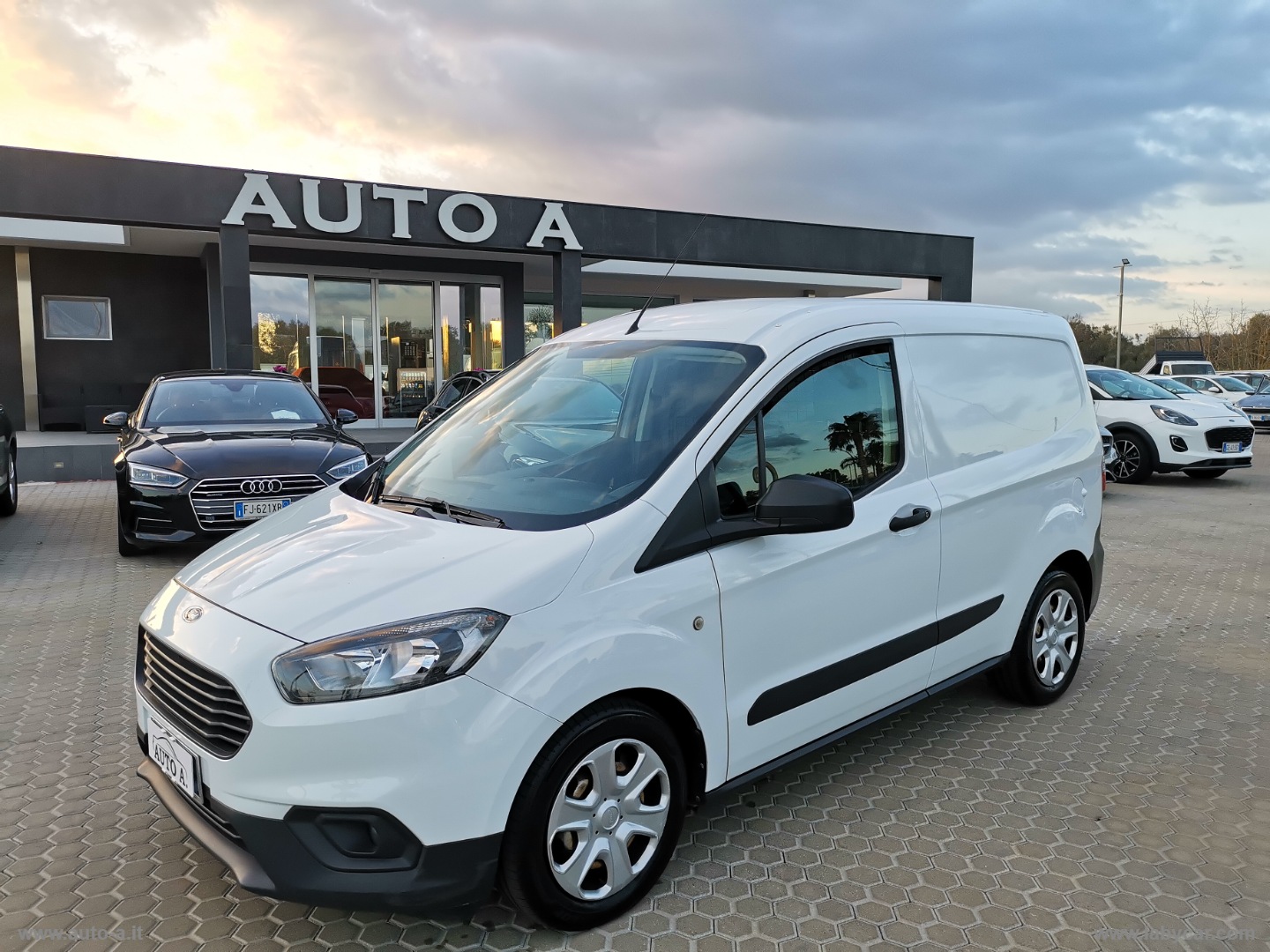 FORD Transit Courier