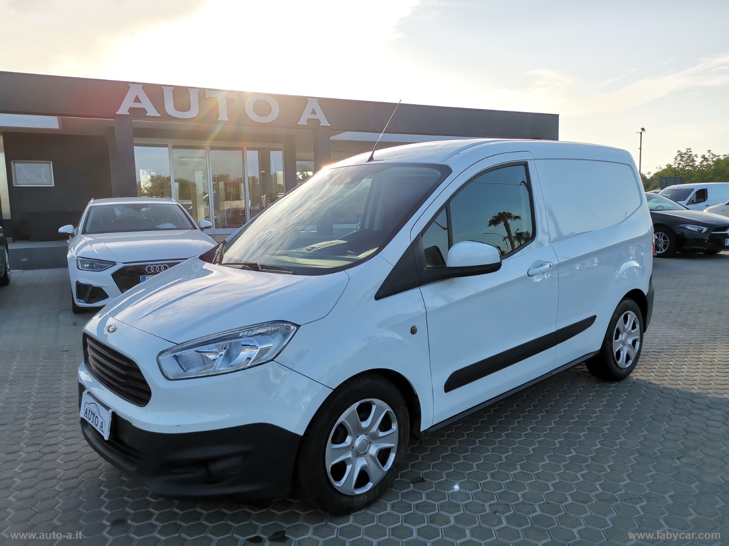 FORD Transit Courier
