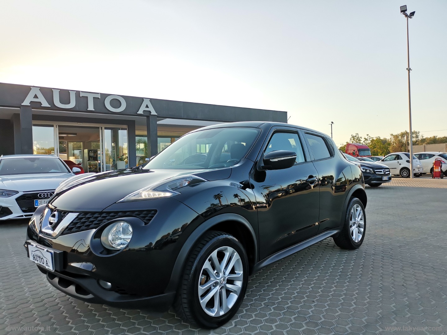 NISSAN Juke