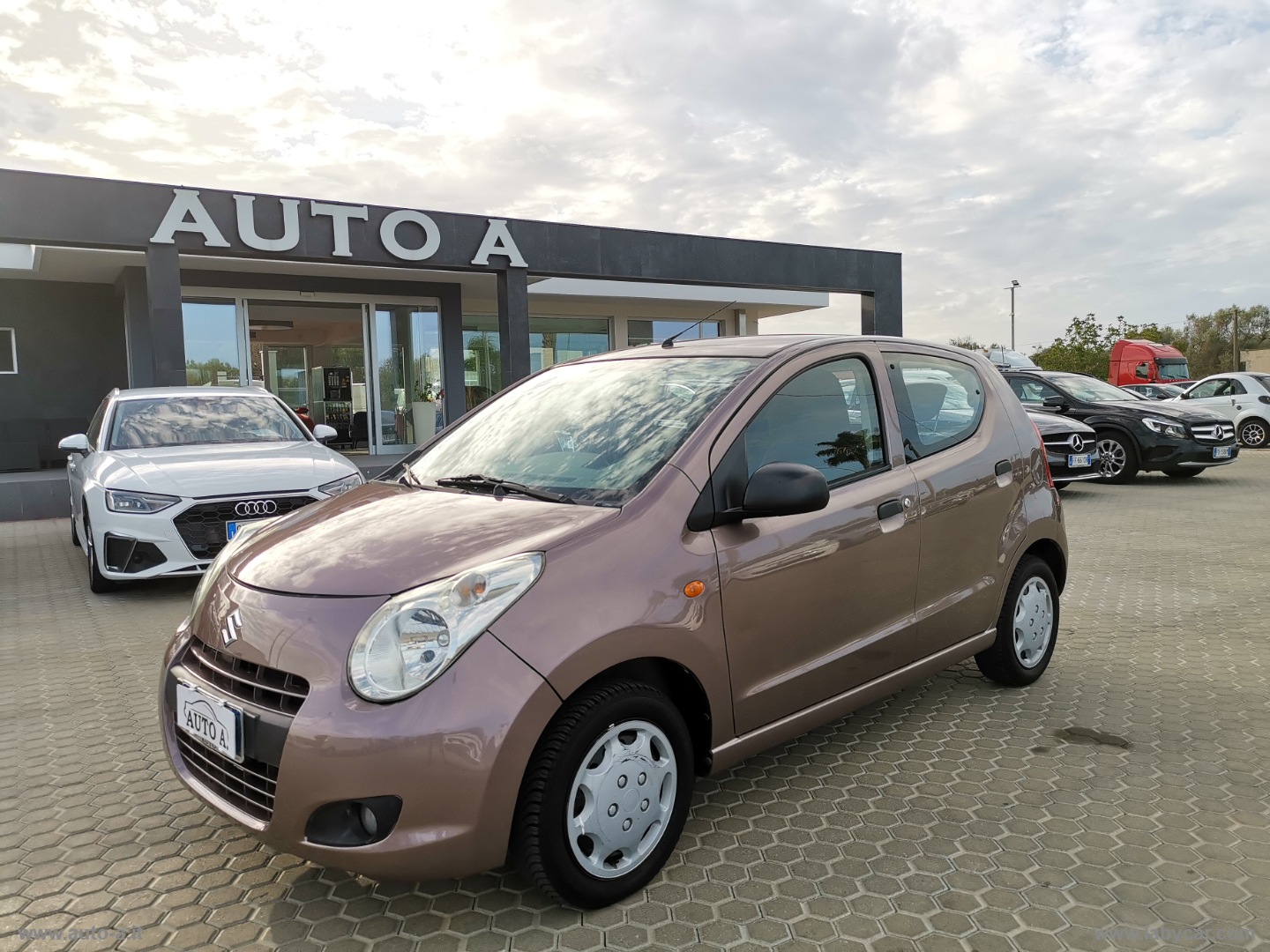 SUZUKI Alto