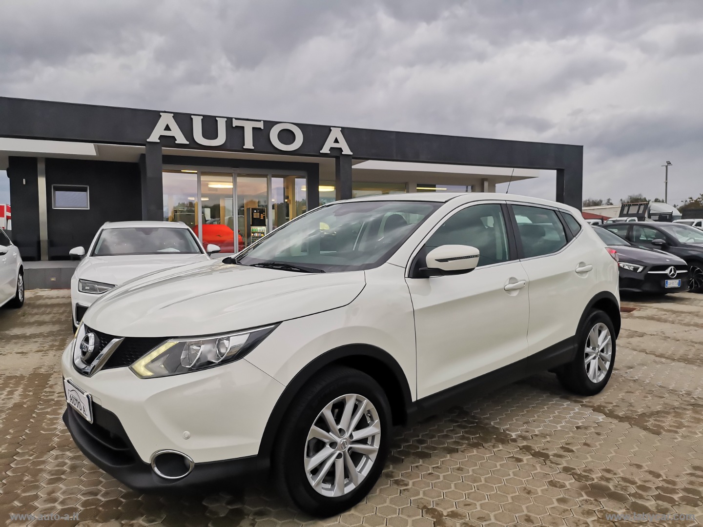 NISSAN Qashqai