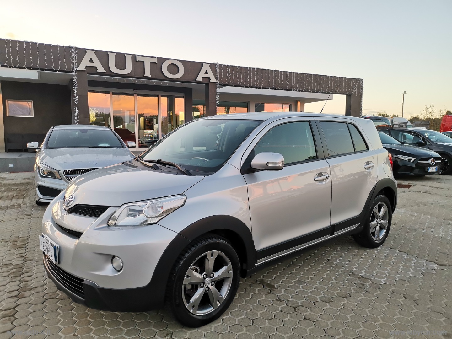 TOYOTA Urban Cruiser