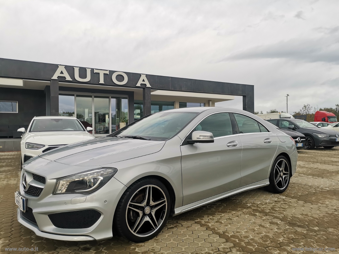 MERCEDES-BENZ Classe CLA