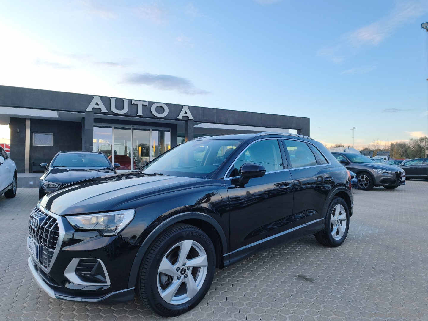 AUDI Q3