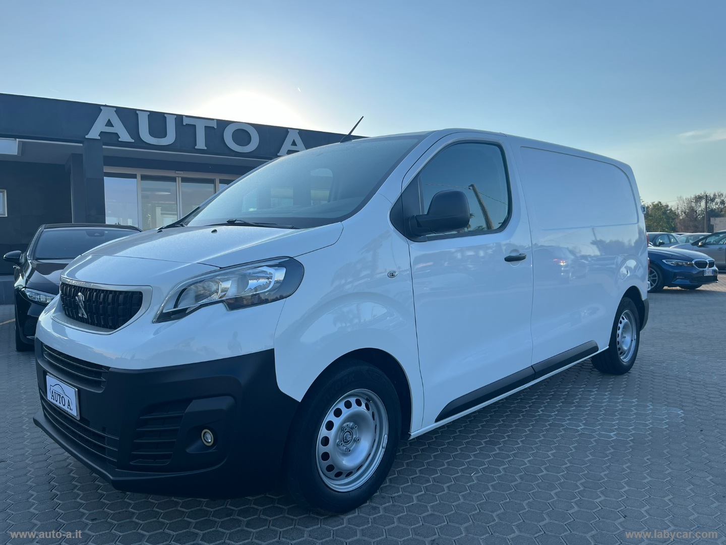 PEUGEOT Expert