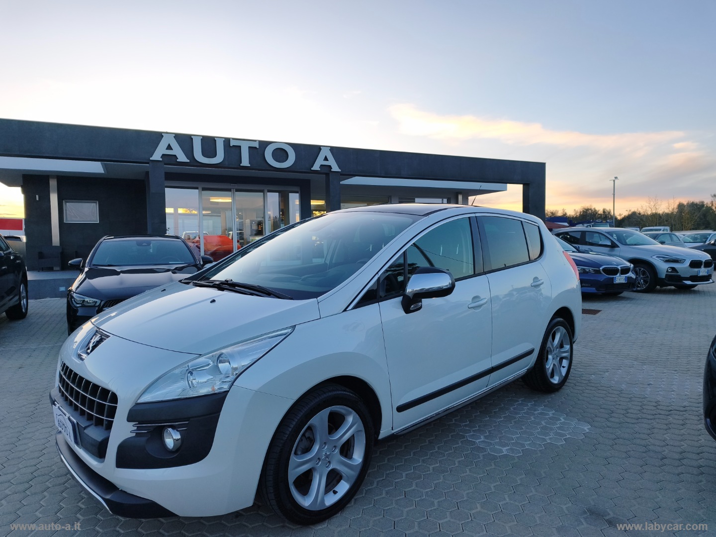 PEUGEOT&nbsp;3008
