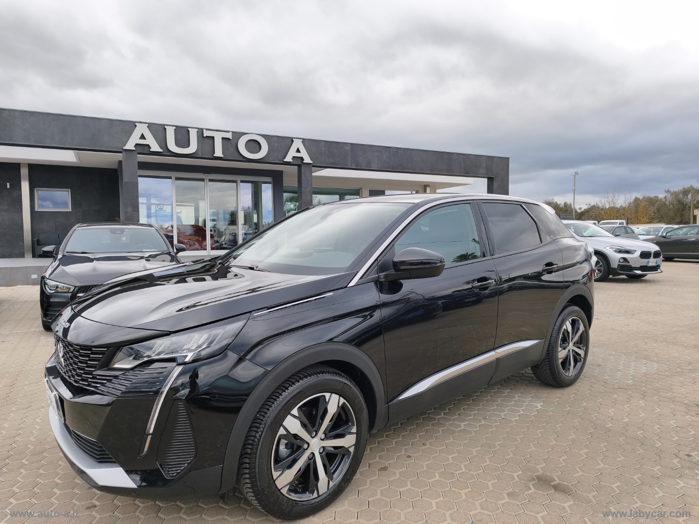 PEUGEOT&nbsp;3008