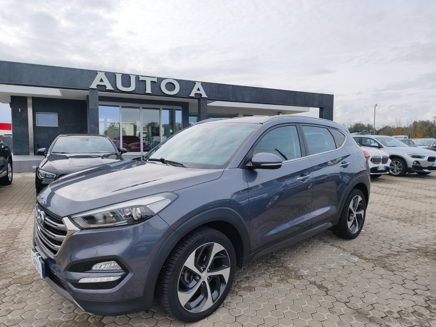 HYUNDAI Tucson