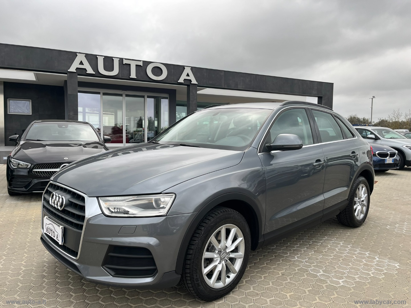 AUDI Q3
