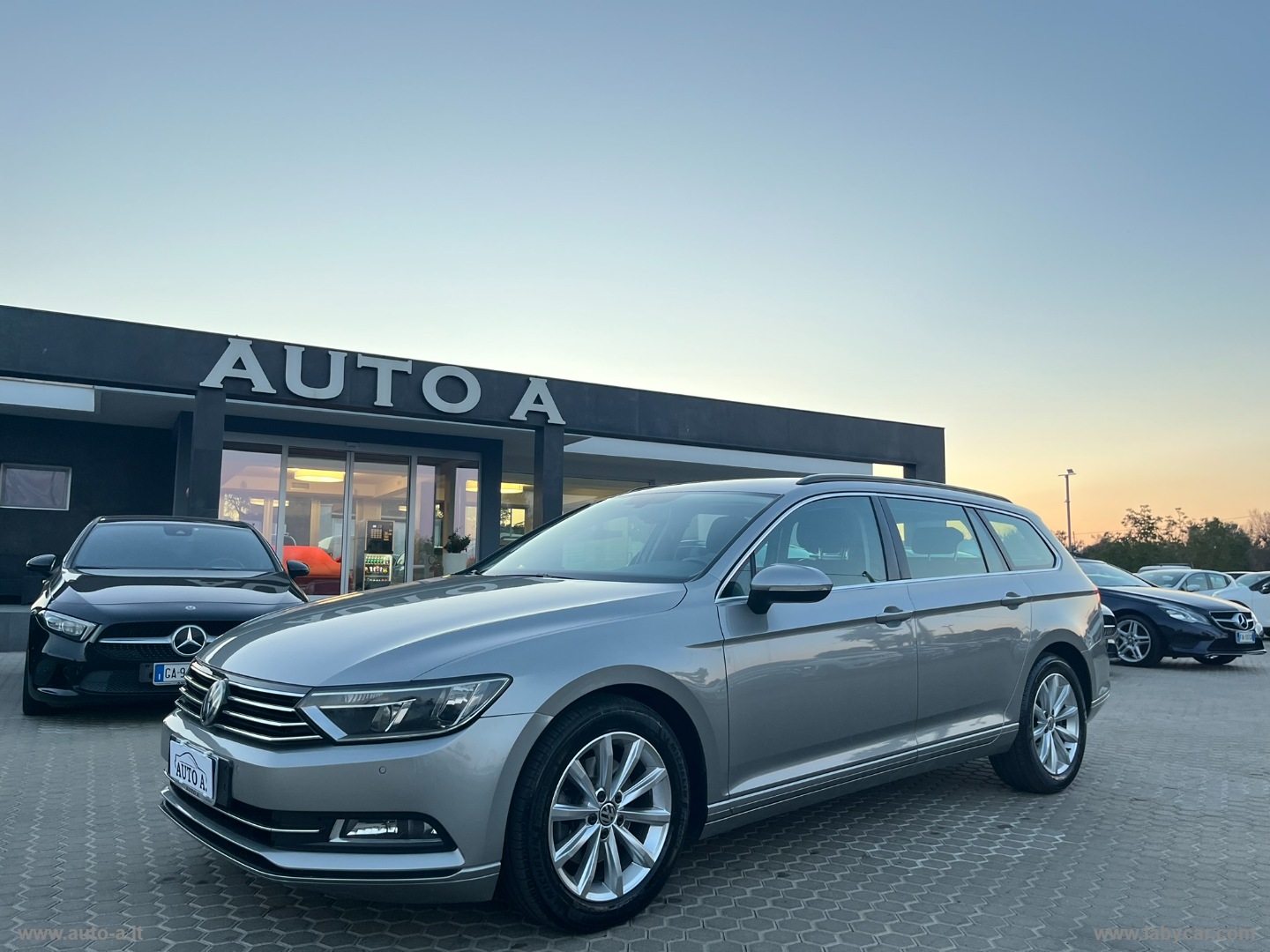 VOLKSWAGEN&nbsp;Passat